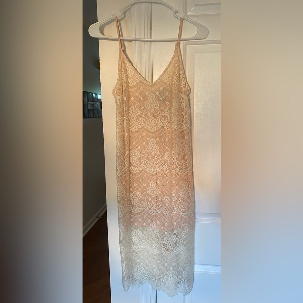 White/Blush lace bodycon dress